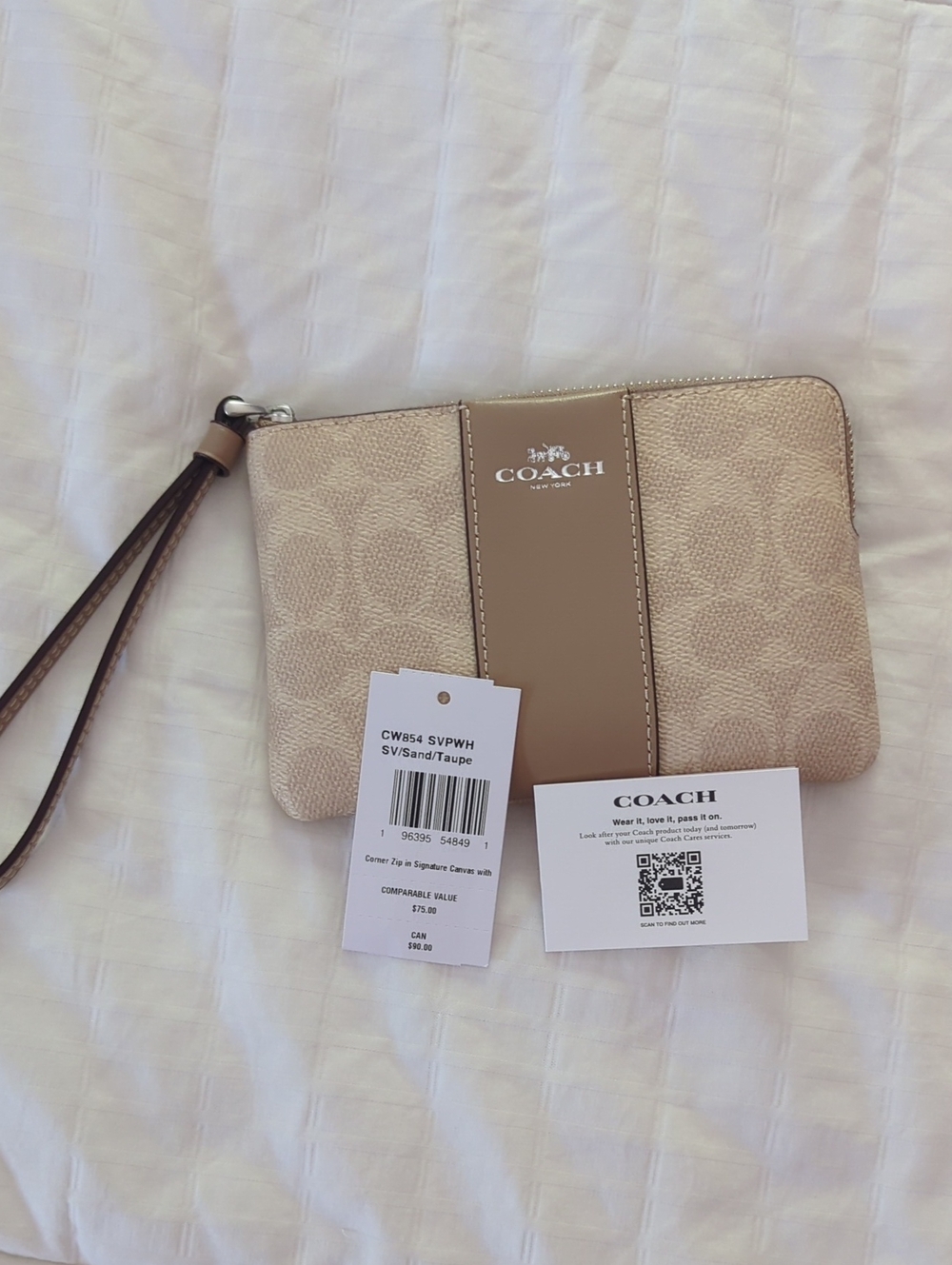 NWT- Coach Signature Canvas Wristlet in Sand and Taupe